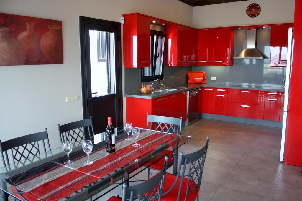 Villas Anais Callao Salvaje Habitación foto
